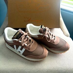 NIB Vintage Havana Cosmic 10 Sneakers Size 8